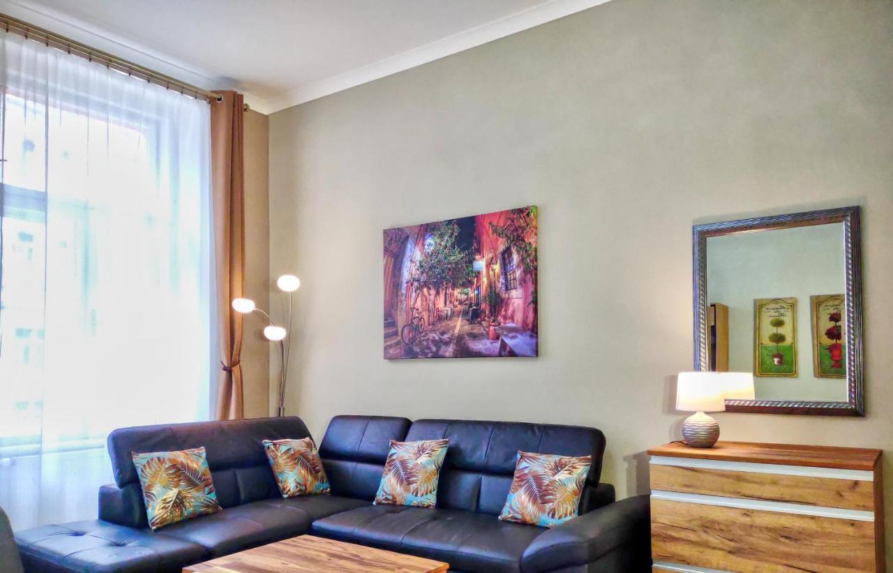 Karlsbad Family Apartment Exterior photo